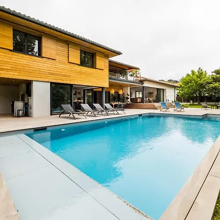 Villa Izarra Keyweek 5 Bedrooms With Heated Pool Chiberta